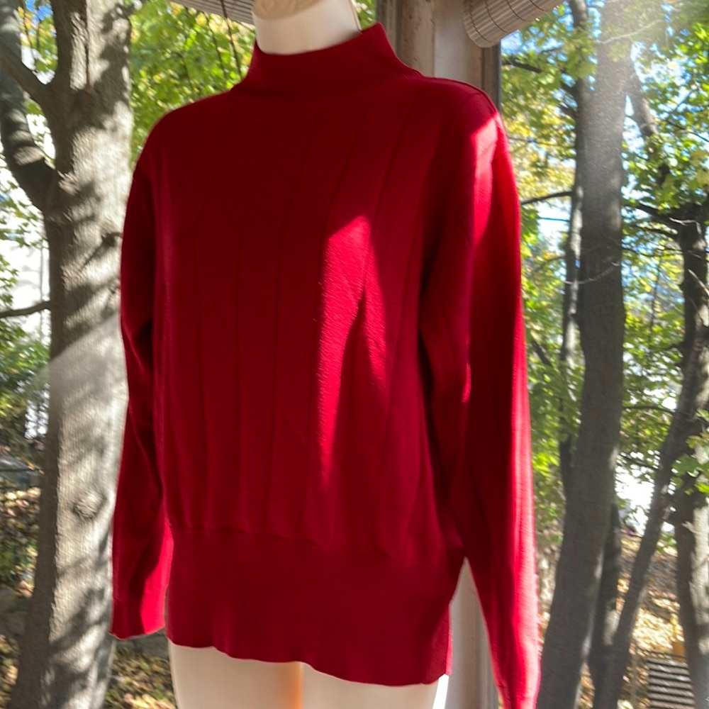 Red Milano sweater medium